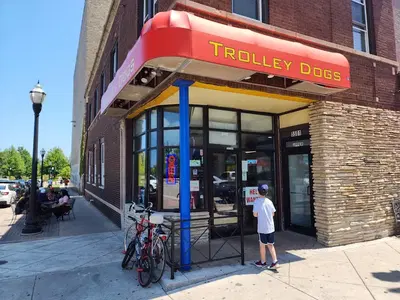 Trolley Dogs