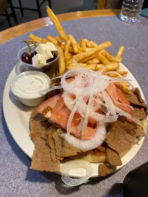 Alpha Gyros Plus