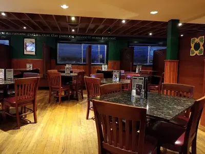 Mulligans Irish Pub & Grill