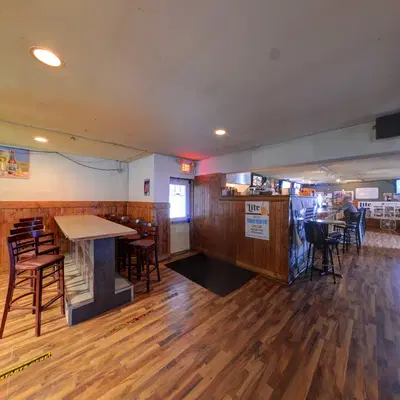 Buzdums Pub & Grill