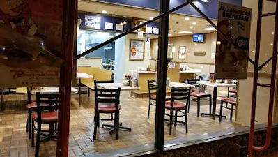 George Webb Restaurant - 812 N Doctor M.L.K. Jr Dr