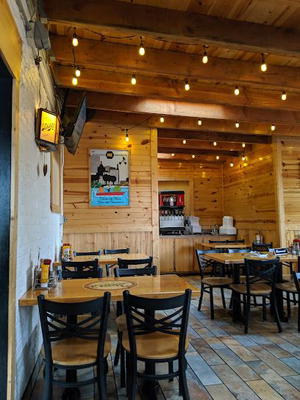 Oscar's Pub & Grill