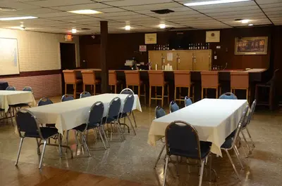 Hiawatha Bar and Grill