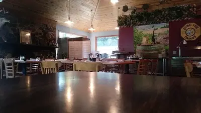 Tichigan Lakes Hilltop Pub and Eatery