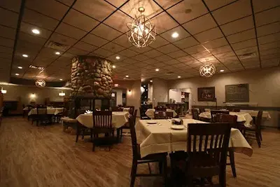 Armeli's Restaurant & Pizzeria