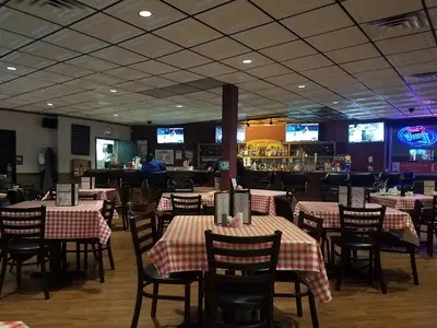 DeRango 's The Pizza King Restaurant & Sports Bar